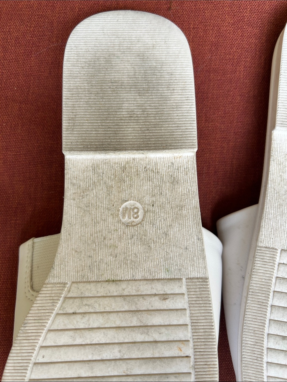 Rachel Zoe Off-White Leather Slide Mules - Picture 7 of 7